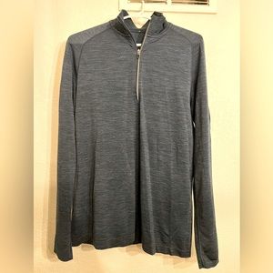 Lululemon Metal Vent Tech Half-Zip shirt (size medium)